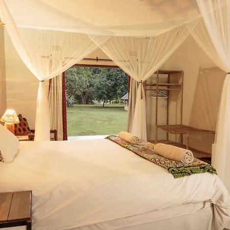 Marula Lodge Mfuwe Buitenkant foto